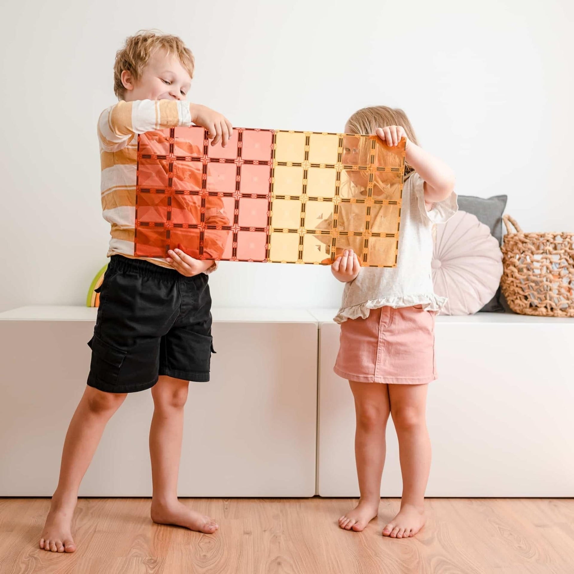 Connetix Magnetic Tiles 2 Piece Pastel Base Plate Pack - Lemon & Peach