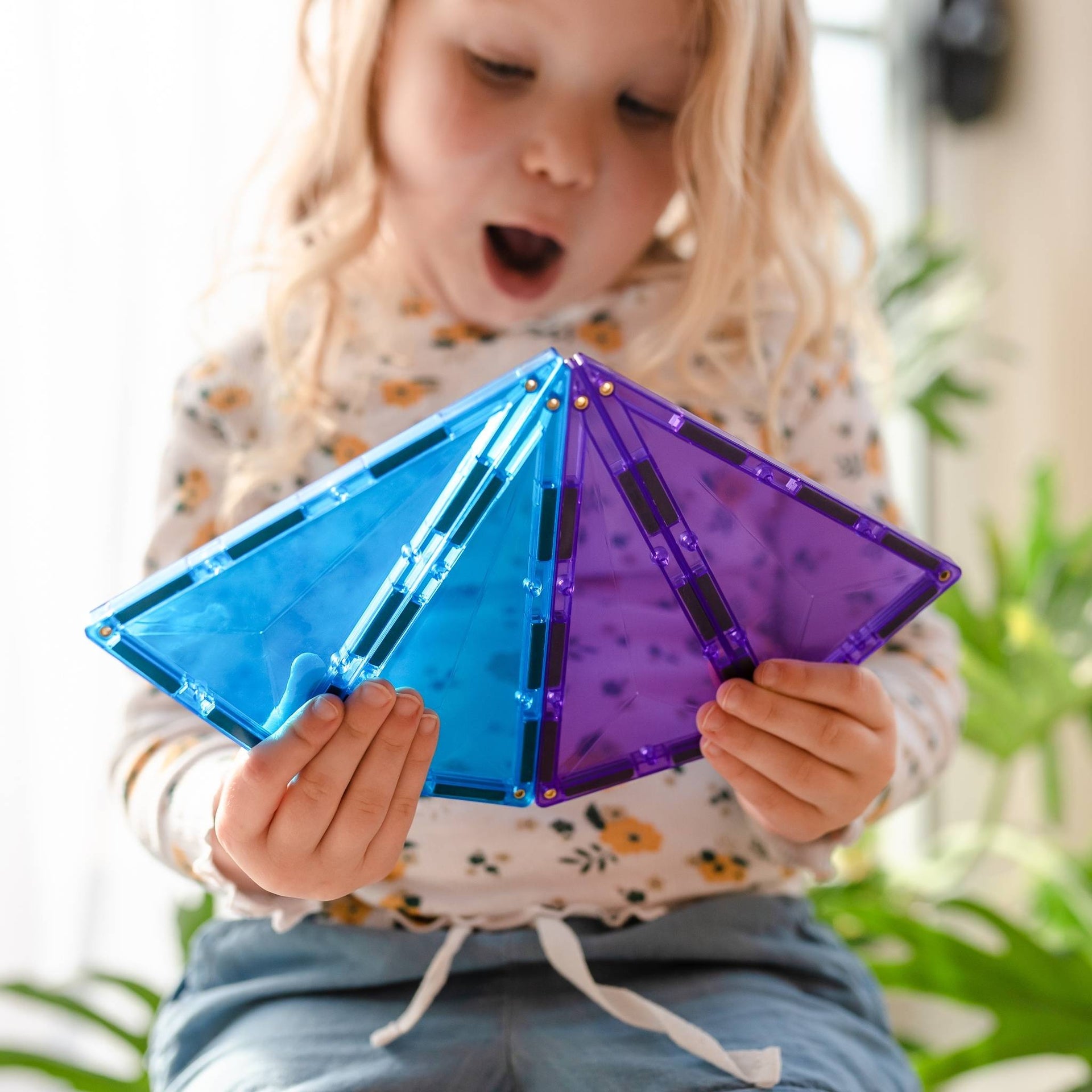 Connetix Magnetic Tiles 30 Piece Rainbow Geometry Pack