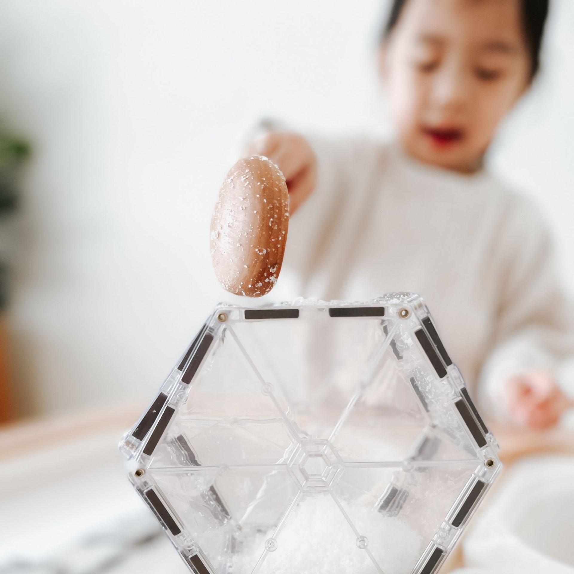 Connetix Magnetic Tiles 34 Piece Clear Starter Pack