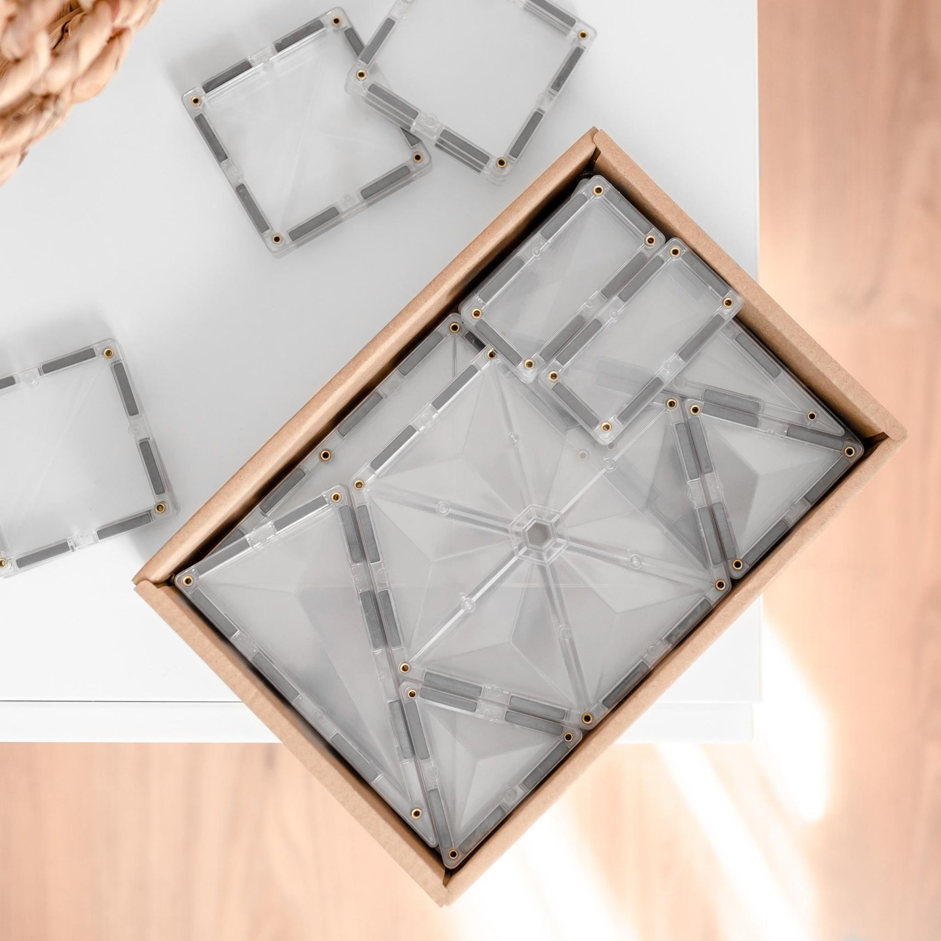 Connetix Magnetic Tiles 34 Piece Clear Starter Pack