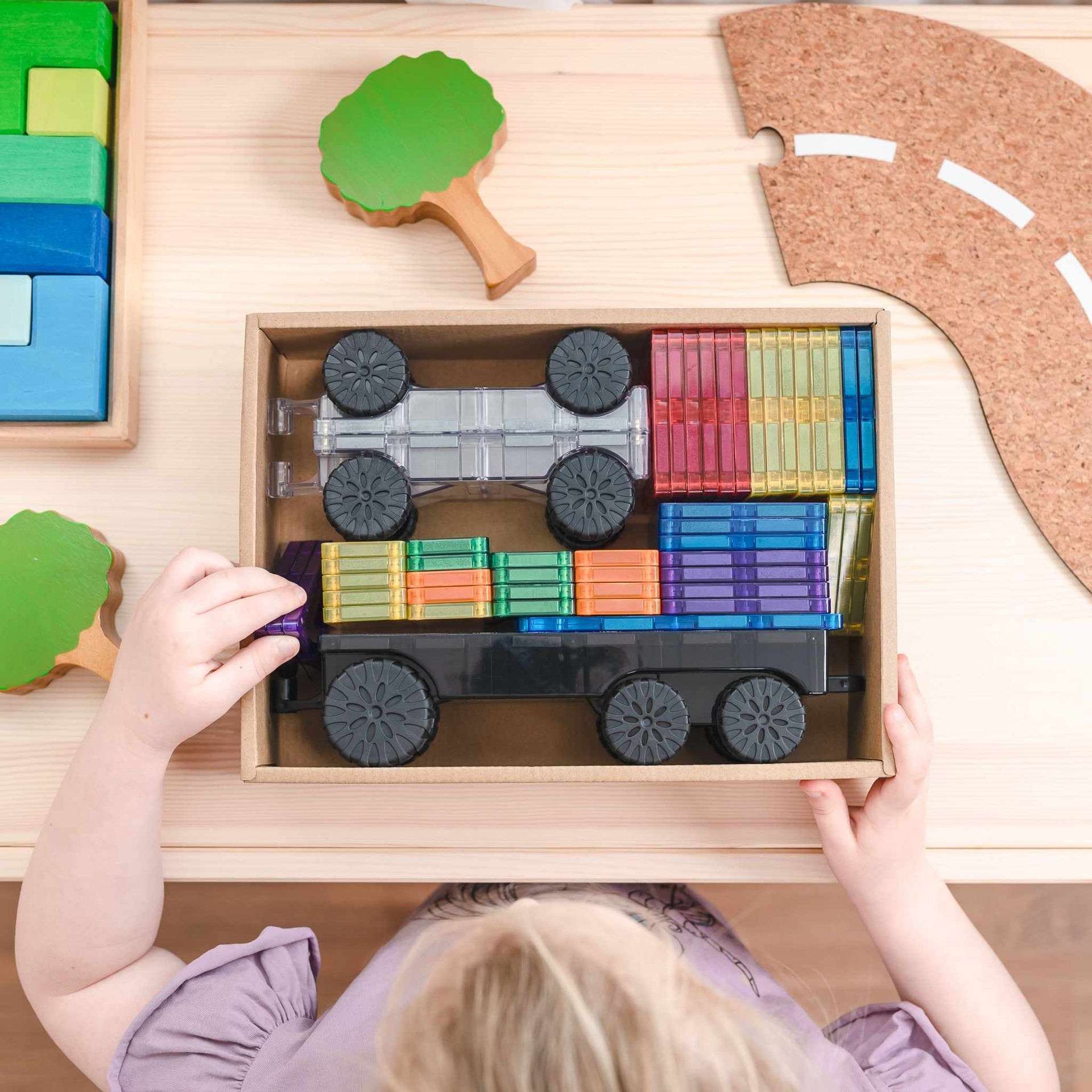 Connetix Magnetic Tiles 50 Piece Rainbow Transport Pack