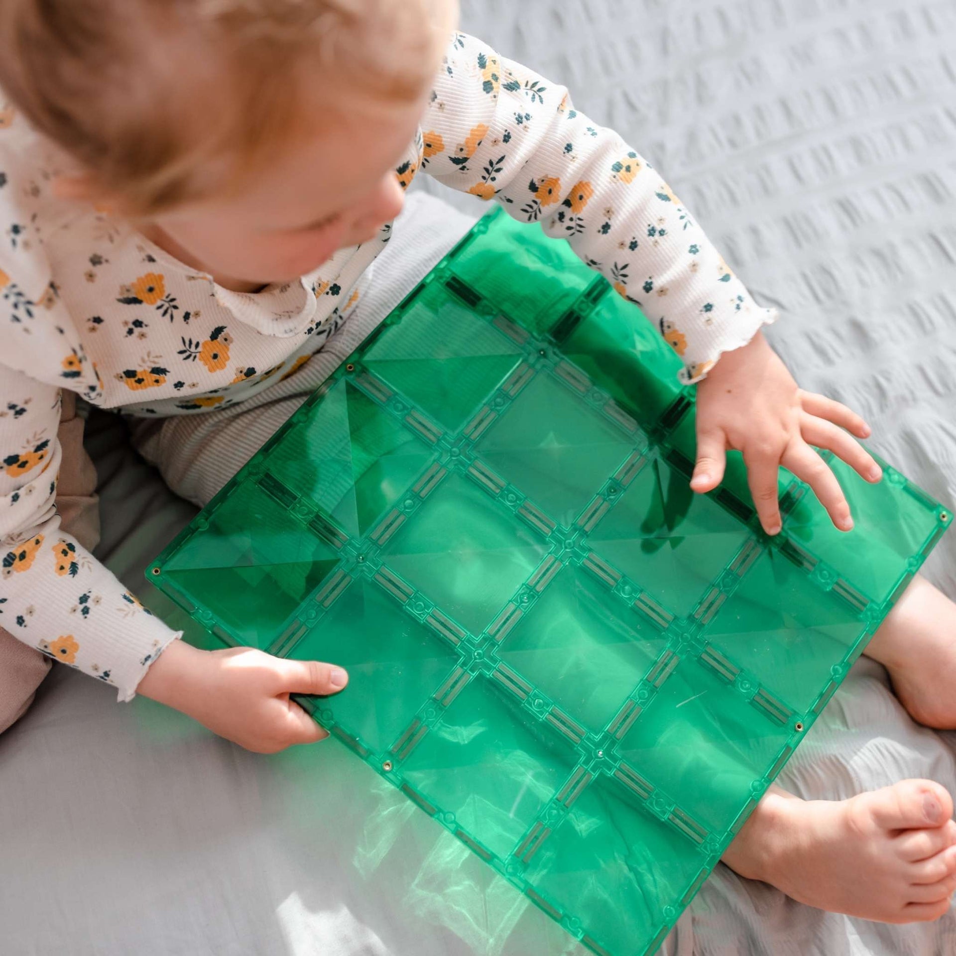 Connetix Magnetic Tiles 2 Piece Rainbow Base Plate Pack - Green & Blue