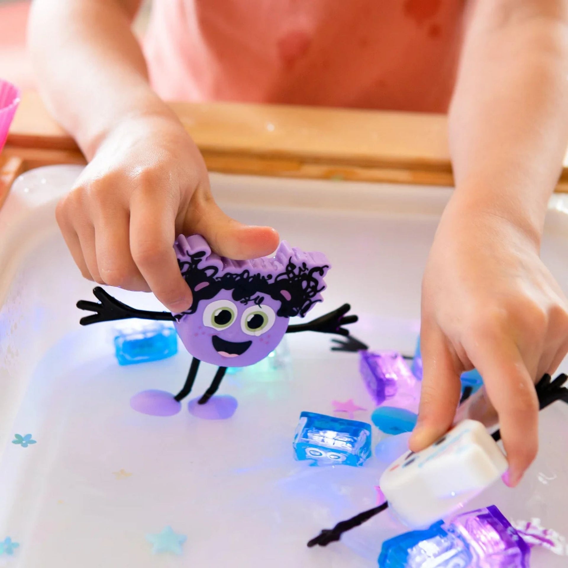 Glo Pals Light Up Character Pack - Purple