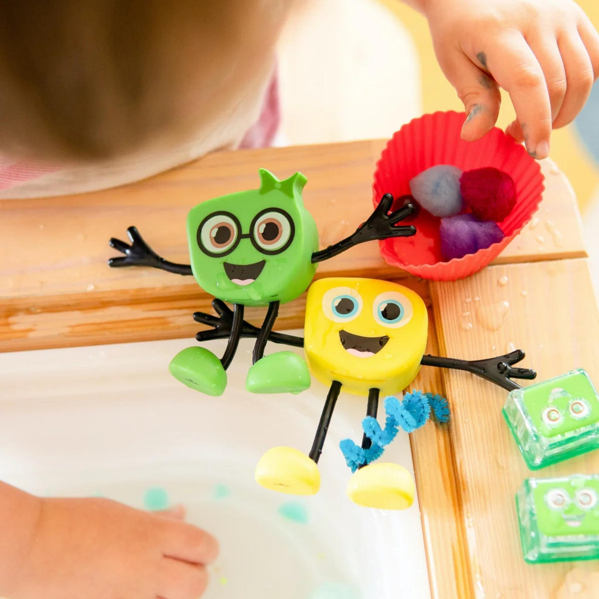 Glo Pals Light Up Character Pack - Yellow