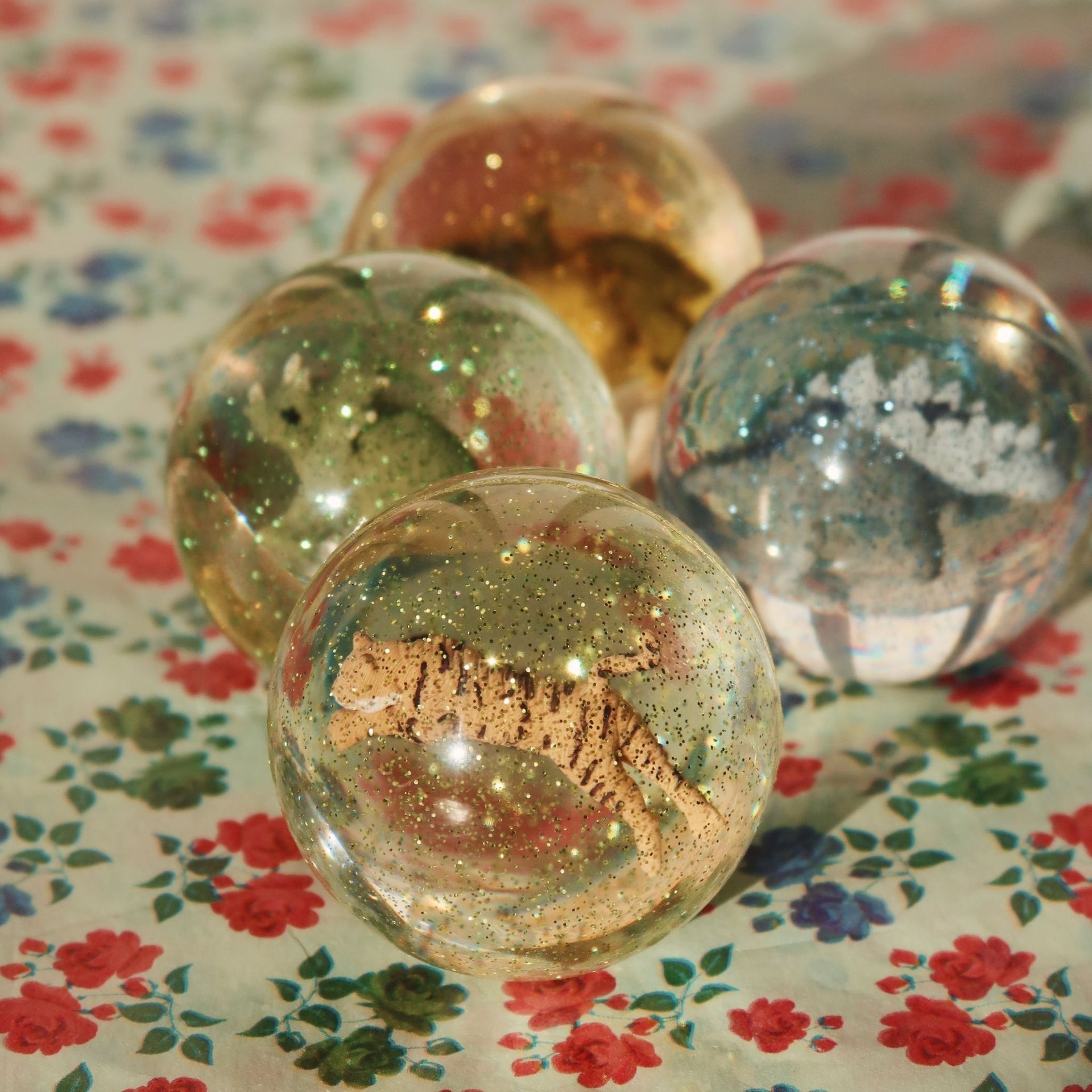 Konges Sløjd Bouncing Ball Set - Dino