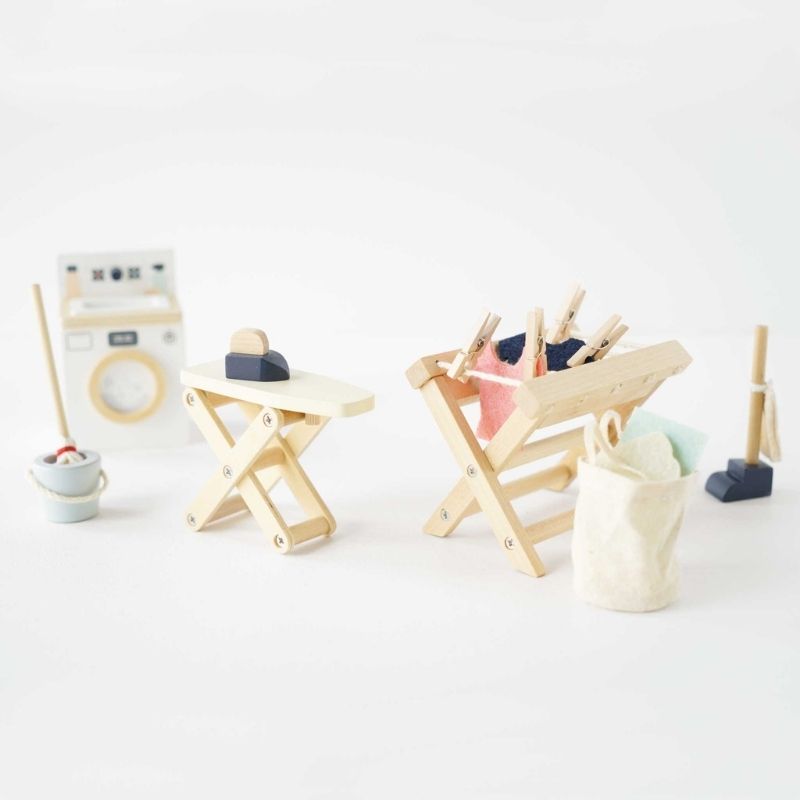 Le Toy Van Dolls House Laundry Room Furniture Set