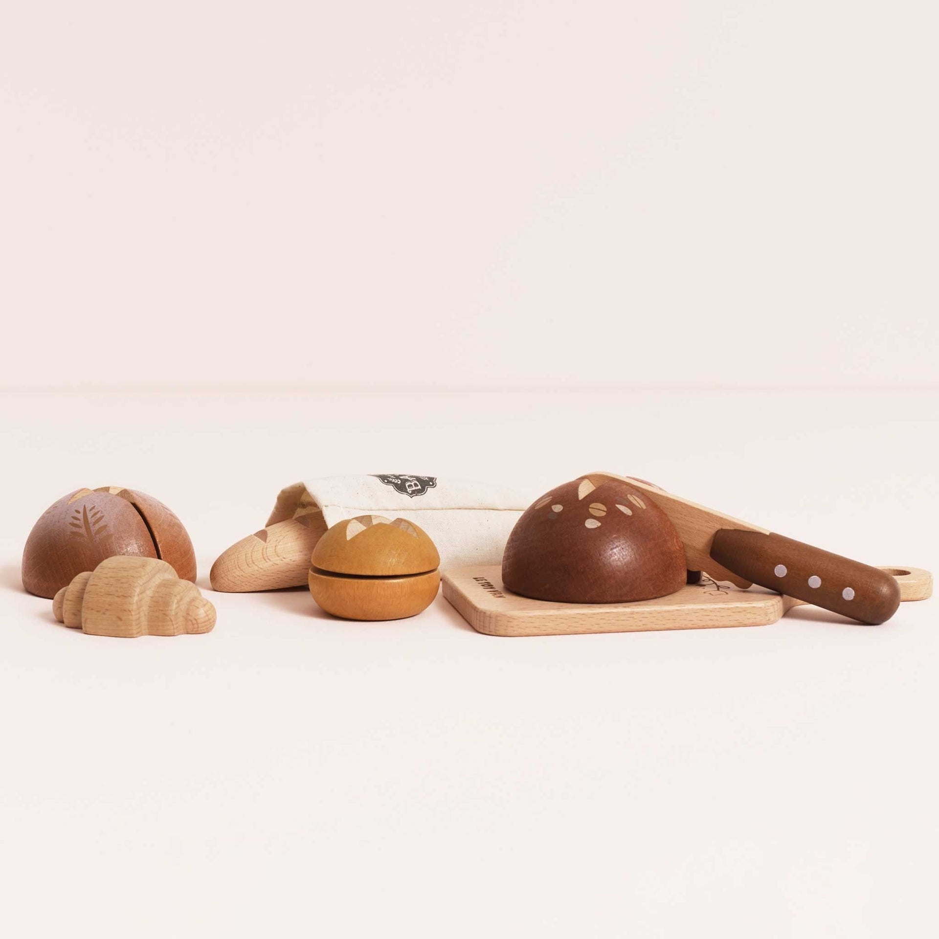 Le Toy Van Artisan Bread and Knife Set