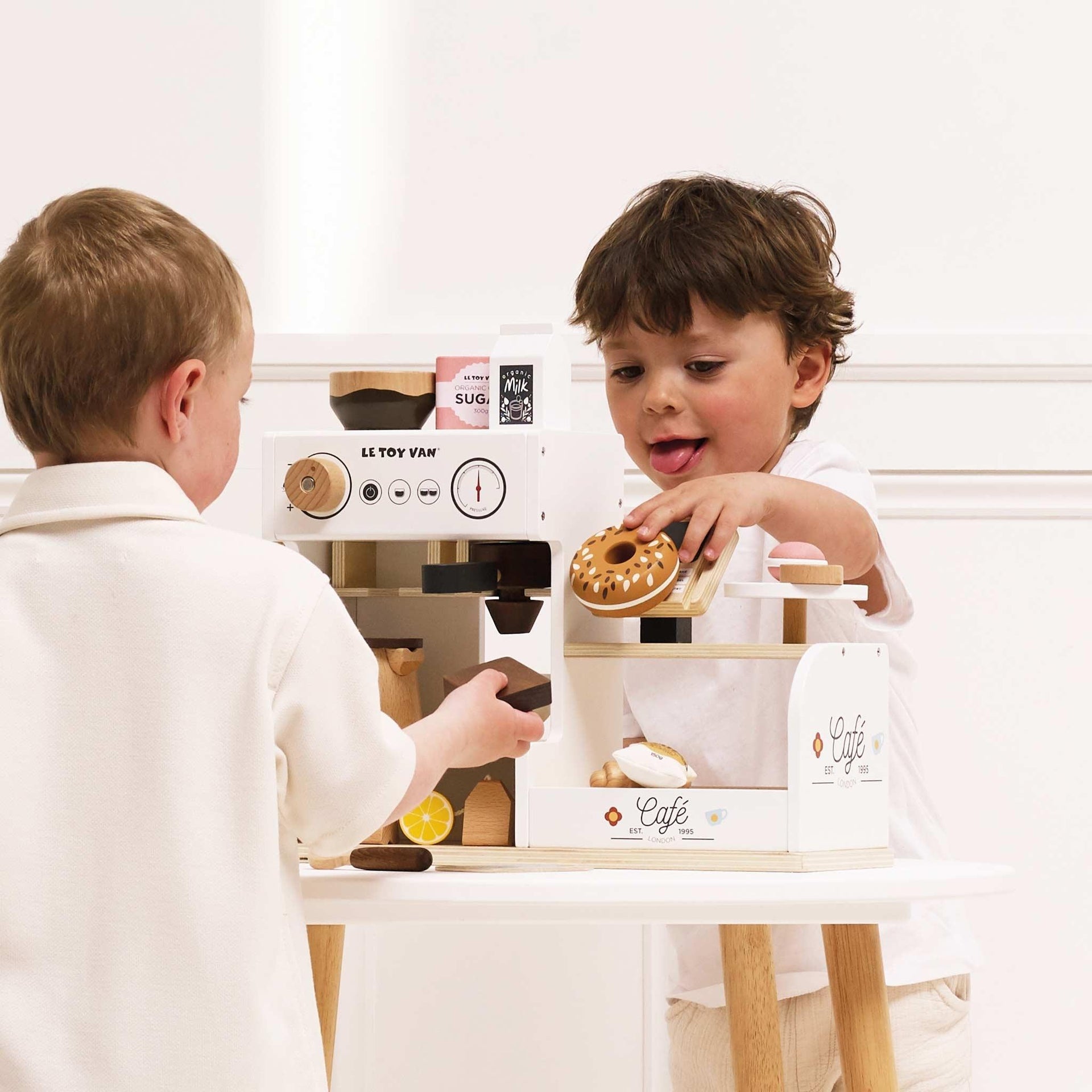 Le Toy Van Barista Cafe Shop