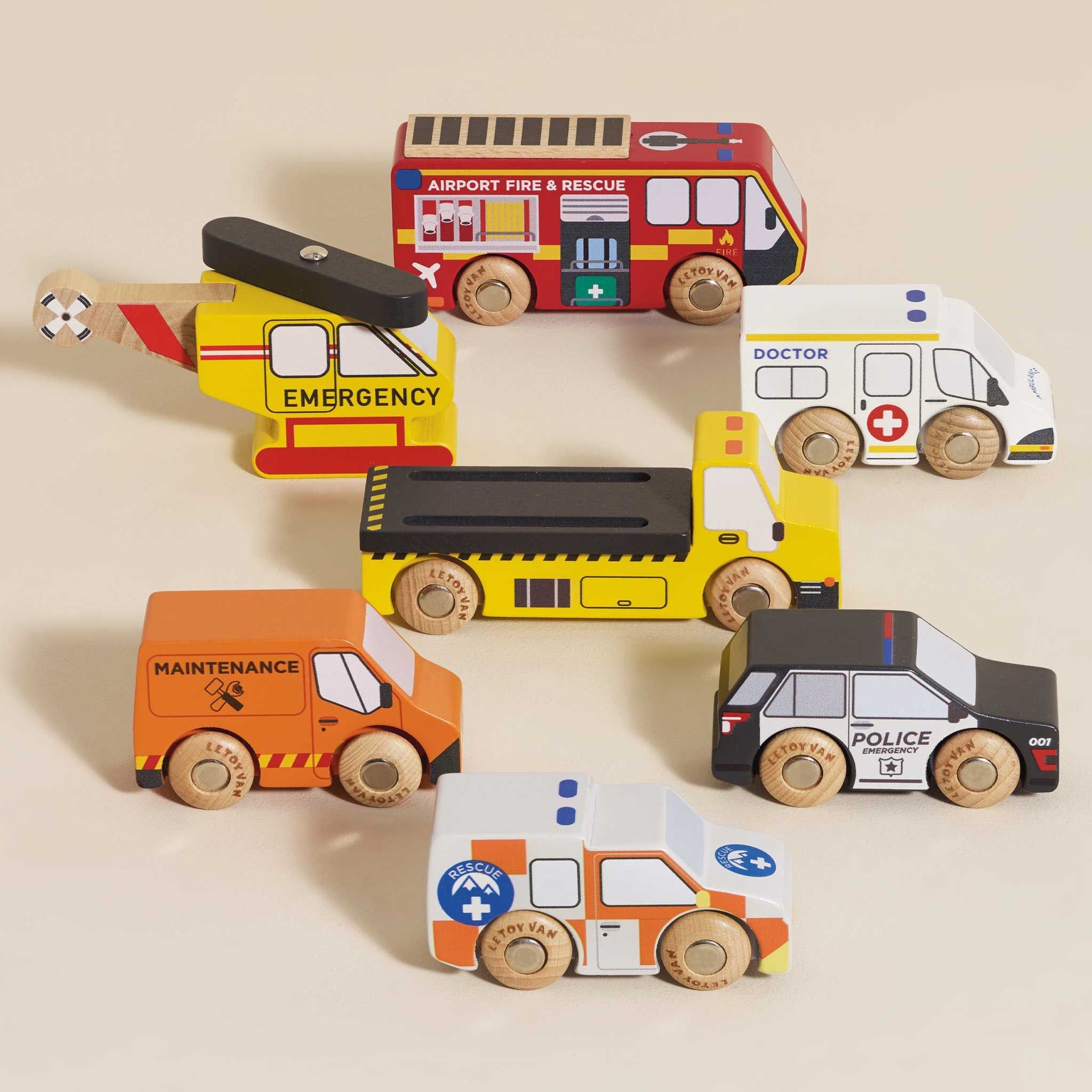 Le Toy Van Emergency Helicopter & Rescue Car Set