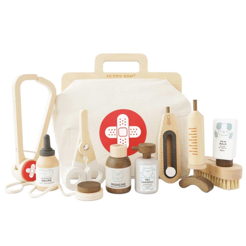 Le Toy Van Animal Vet Set