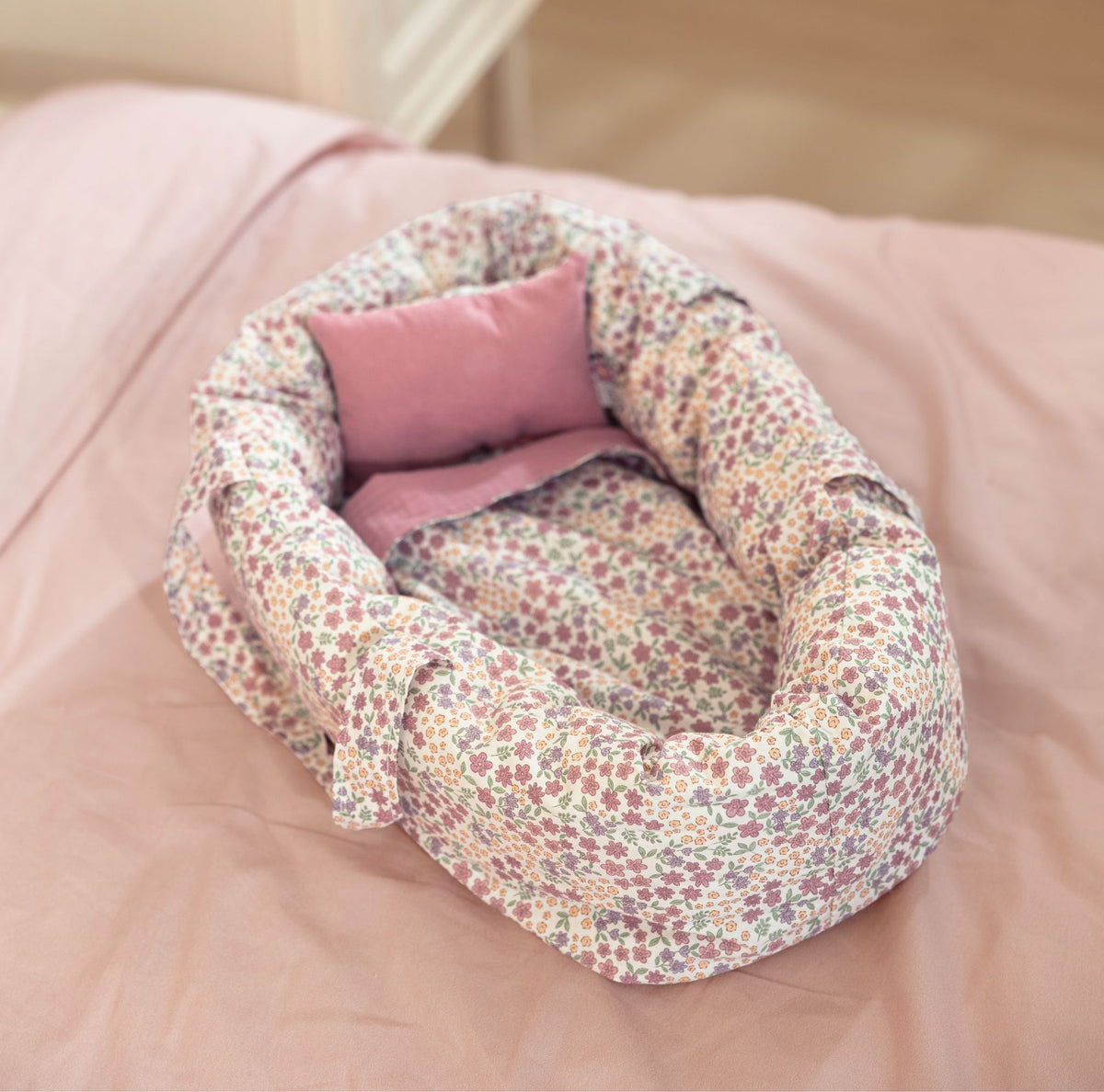 Little Dutch Doll Travel Cot