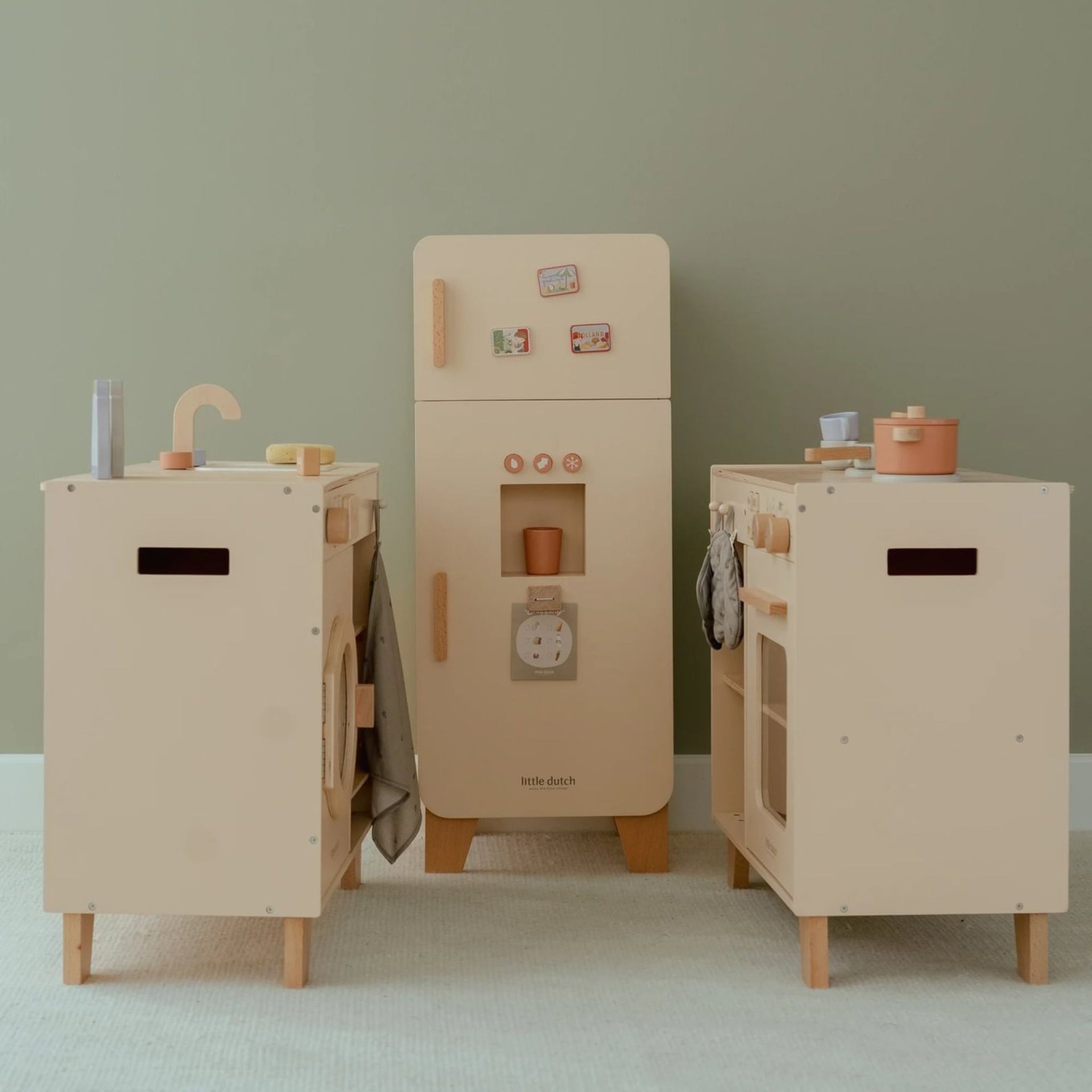 Little Dutch Wooden Play Kitchen