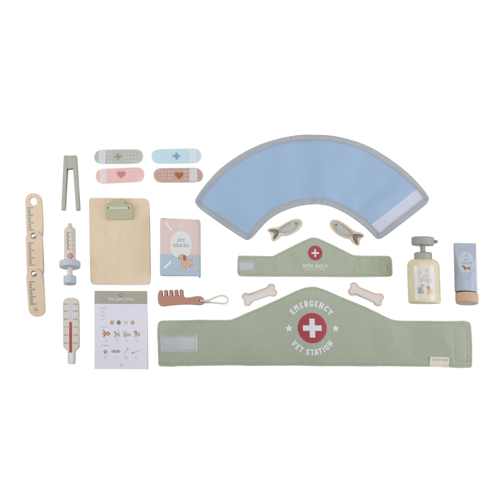 Little Dutch Wooden Veterinary Practice