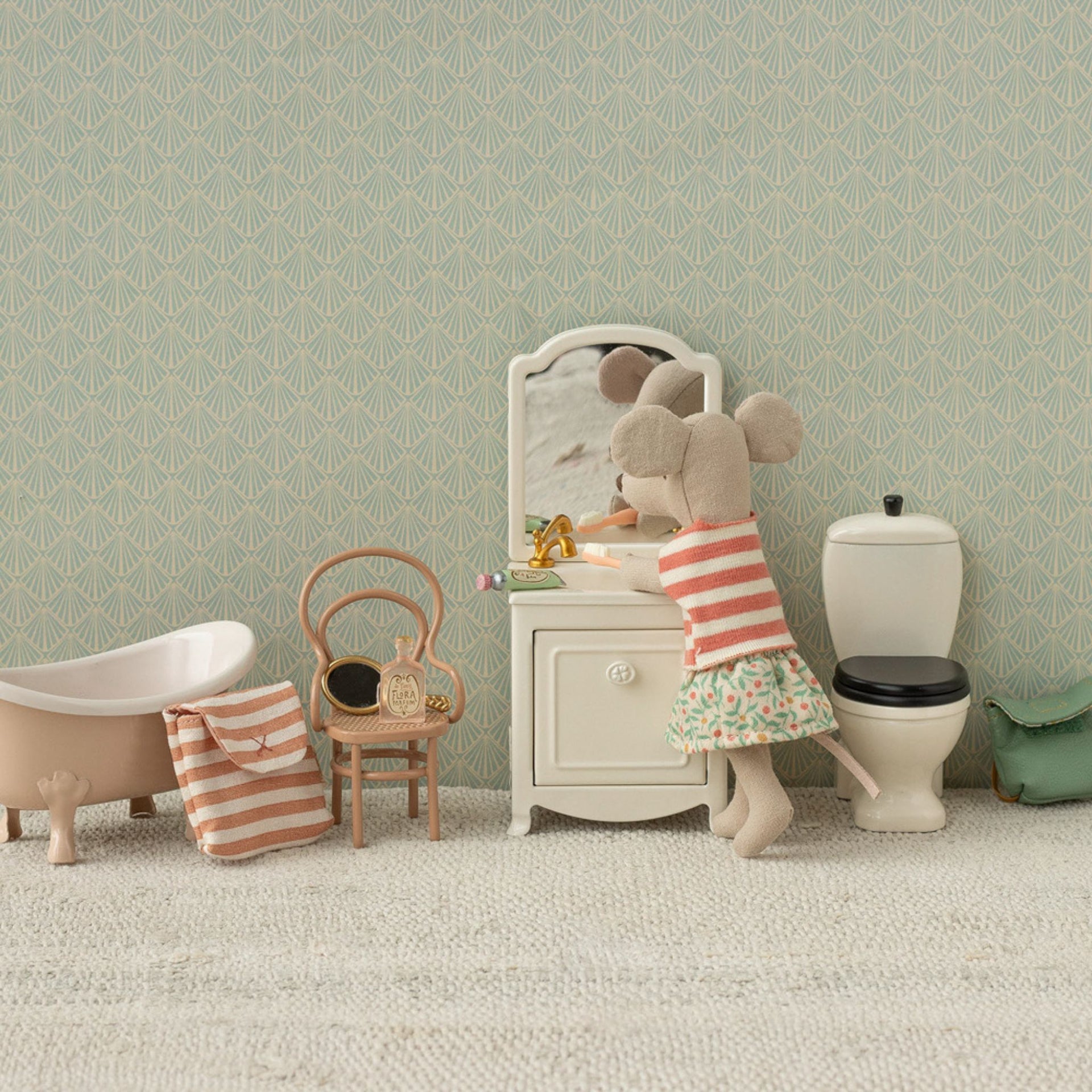 Maileg Big Sister Tricycle Mouse - Green
