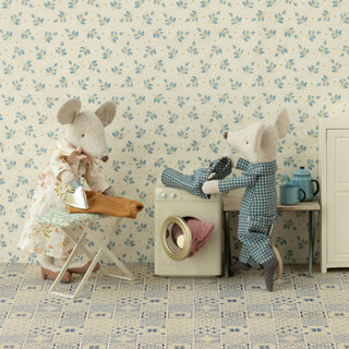 Maileg Grandma & Grandpa Mice in Cigarbox