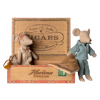 Maileg Mum And Dad Mice In Cigarbox