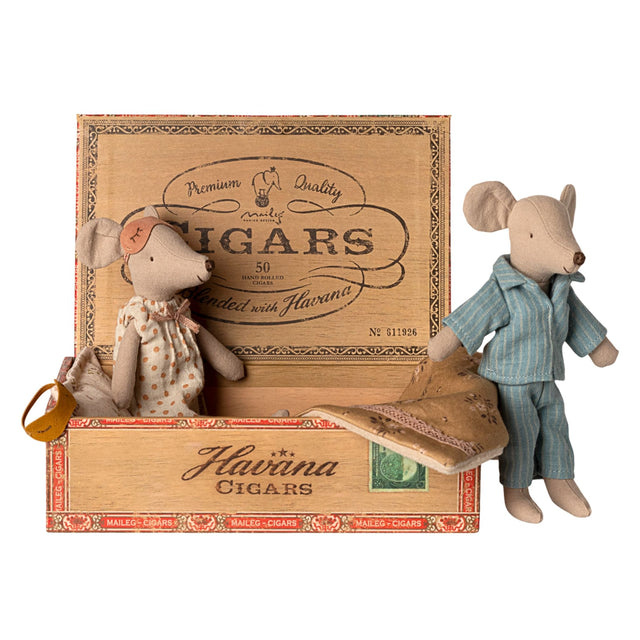 Maileg Mum And Dad Mice In Cigarbox