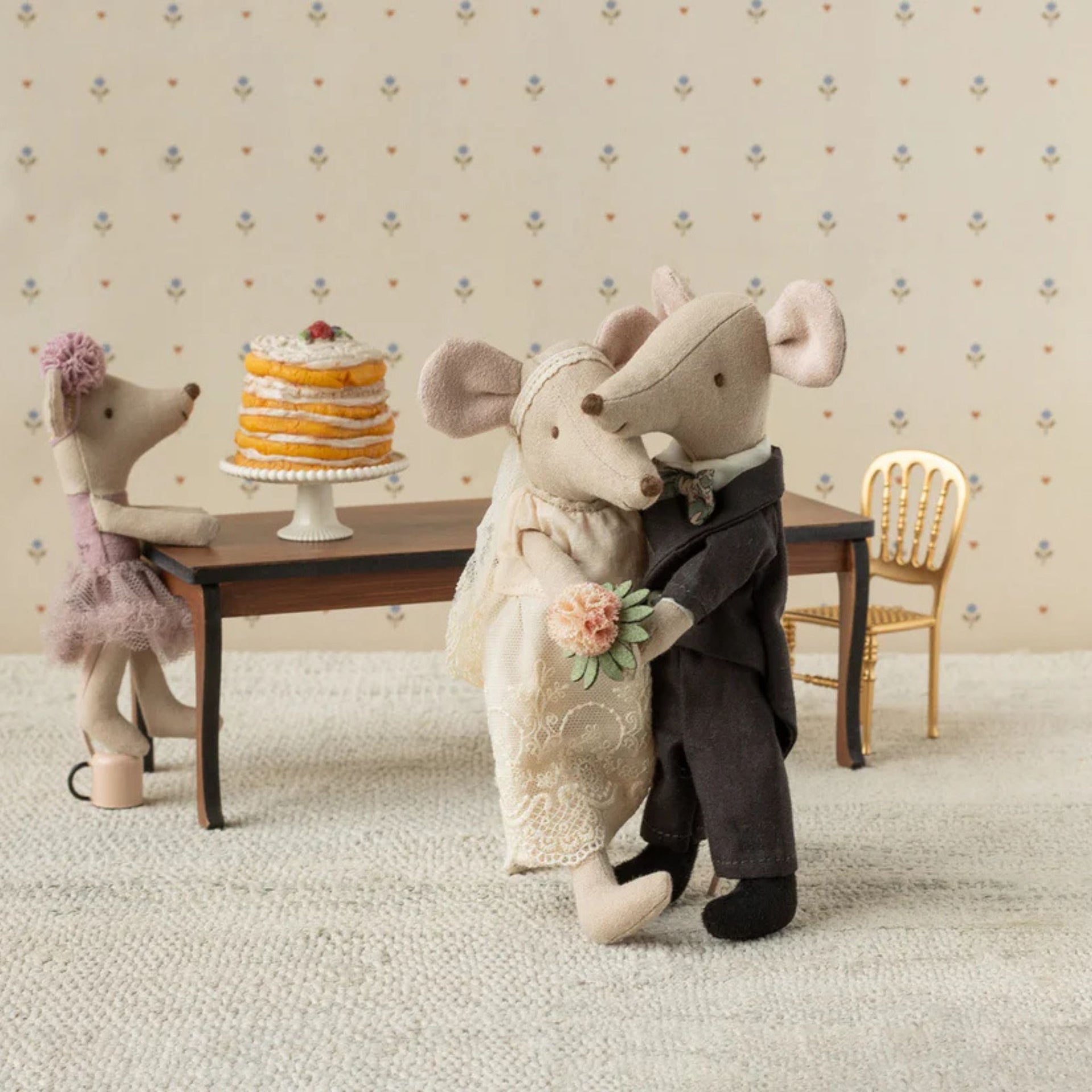 Maileg Mum and Dad Wedding Mice Couple in Box