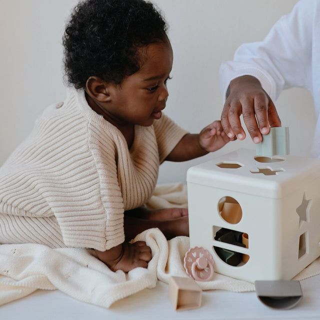 Mushie Shape Sorting Box - Original
