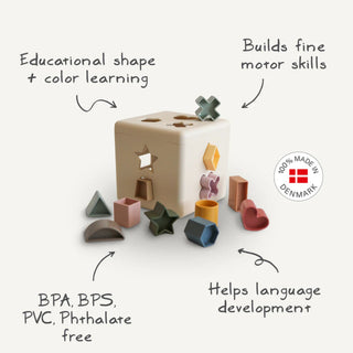 Mushie Shape Sorting Box - Original