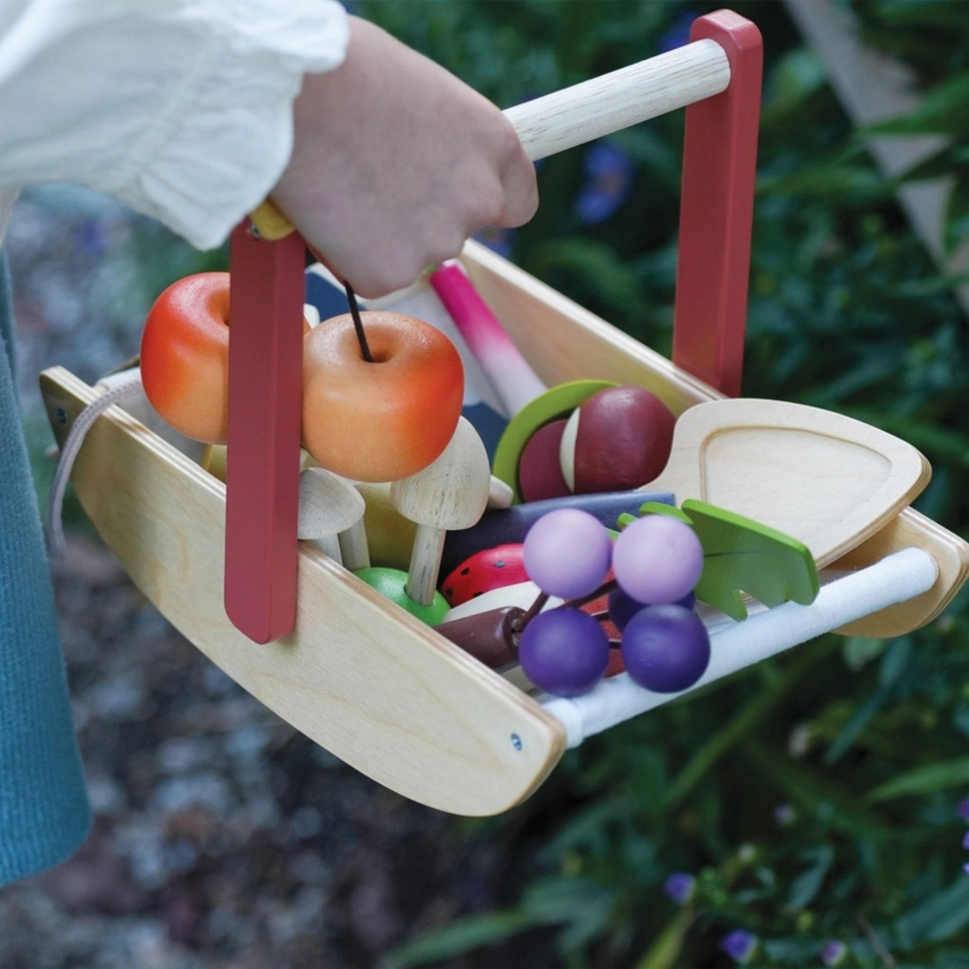 Tender Leaf Wild Wood Foraging Trug