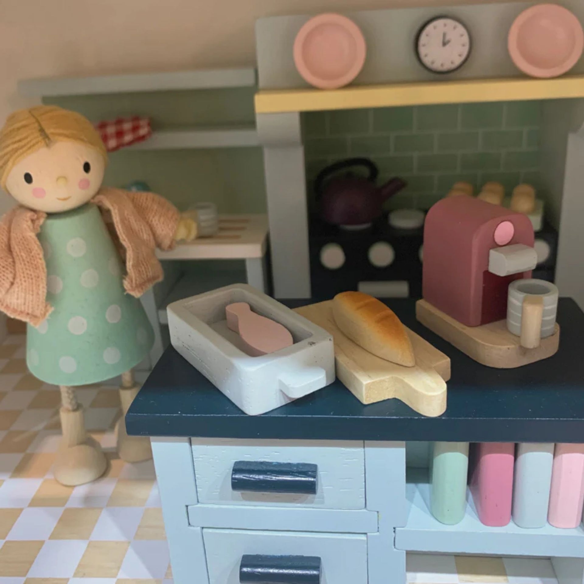 Tender Leaf Dolls House Kitchen Furniture
