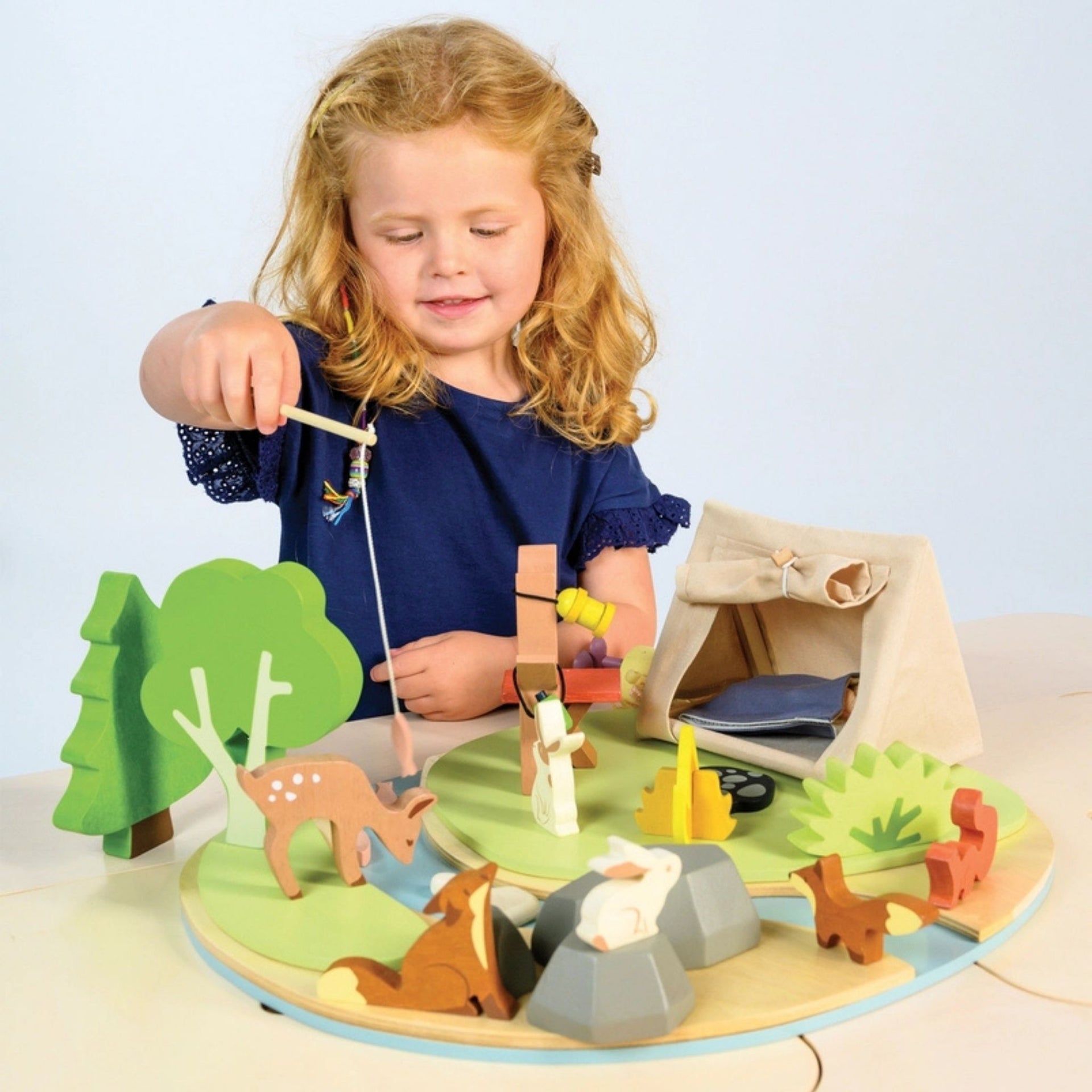 Tender Leaf Wildlife Camping Playset